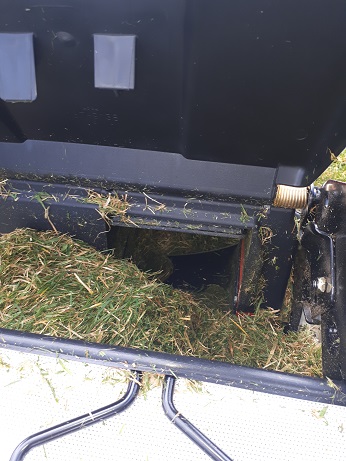 Mower Grass Chute